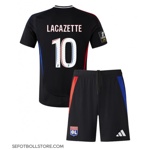 Olympique Lyonnais Alexandre Lacazette #10 Replika babykläder Bortaställ Barn 2024-25 Kortärmad (+ korta byxor)